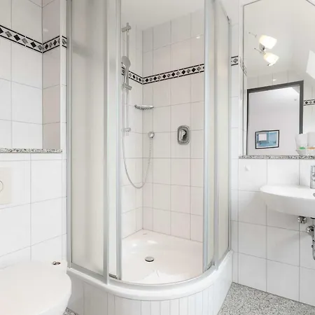 Hotel Haus Koebesine 22 *